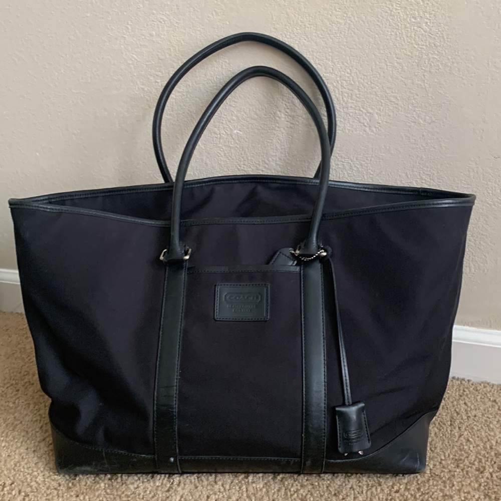 Coach - Picture 2 of 11